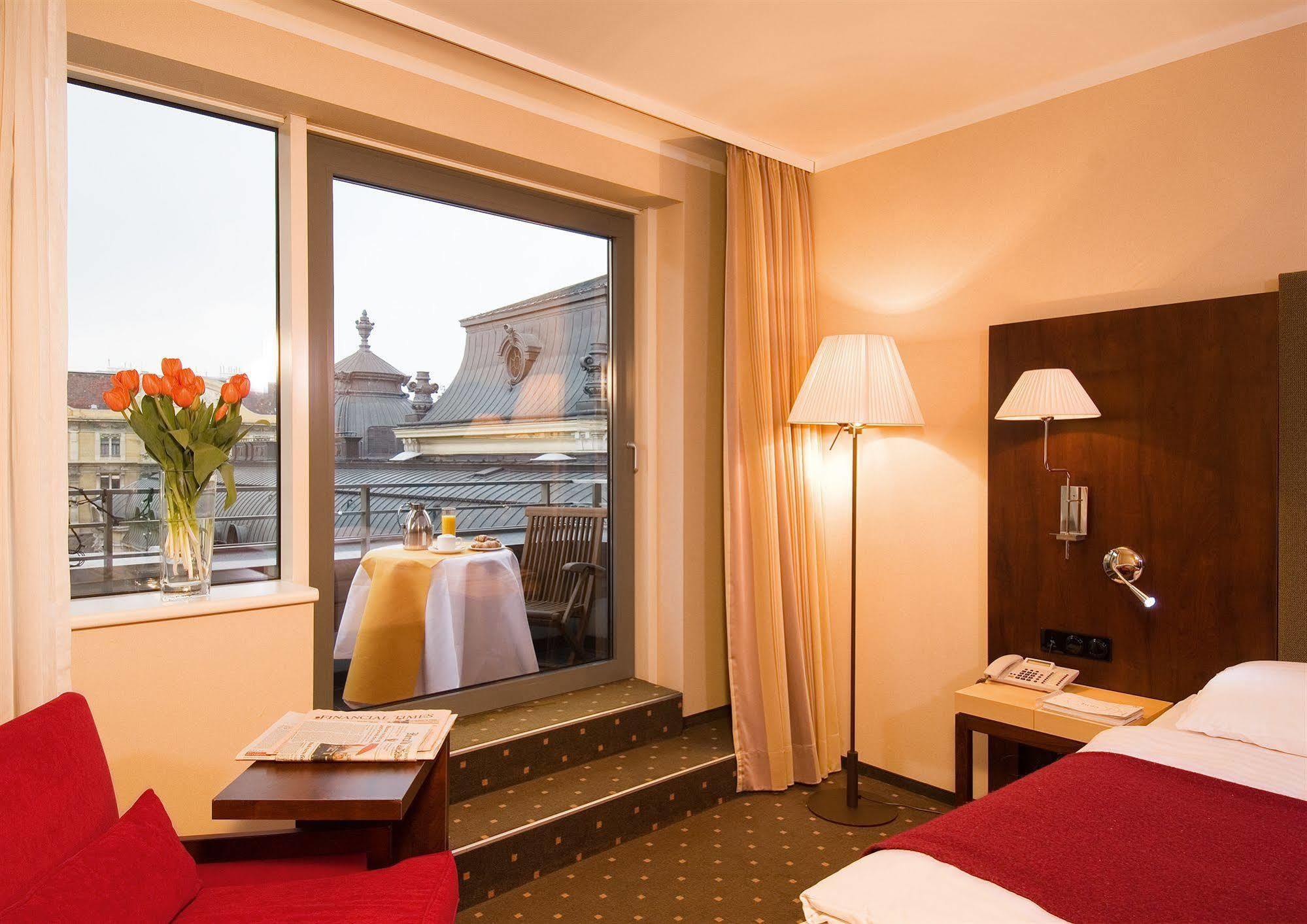 Nh布达佩斯市酒店 客房 照片